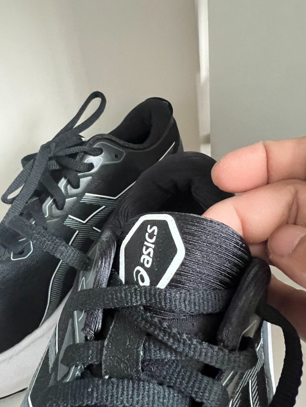 asics ff blast Men’s 8.5 gel kayano 1011b690 Black White Extra Wide No Box - Picture 2 of 9